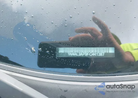 2015 Nissan Altima 2.5 Sv из США, поврежденный, VIN 1N4AL3AP9FC441387